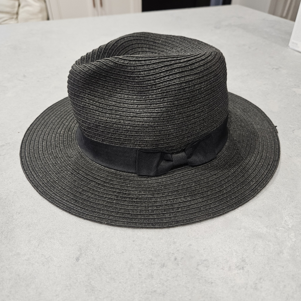 Olive & Pique Adjustable Black Wide-Brim Hat